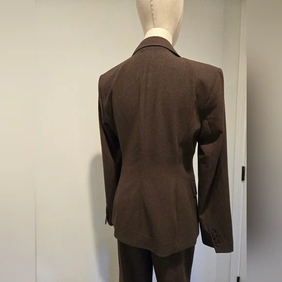 Michael kors brown 2 piece pants and jacket suit. - Picture 4 of 8